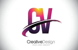 cv cv logotipo de letra roxa com design swoosh. logotipo de vetor de letras modernas magenta criativas.