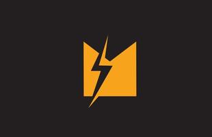 m ícone do logotipo da letra do alfabeto preto amarelo. projeto de relâmpago elétrico para negócios de energia ou energia vetor