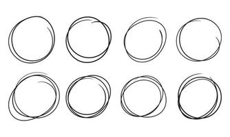 conjunto de esboço de linha de círculo desenhado à mão. rabiscos circulares vetoriais rabiscos redondos para elemento de design de marca de nota de mensagem vetor