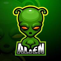 design de logotipo de esport de mascote alienígena vetor