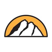 montanhas com pôr do sol logotipo vintage símbolo ícone vetor design gráfico ilustração ideia criativa