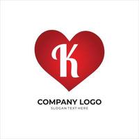 logotipo da letra k com ícone de coração, conceito de dia dos namorados vetor