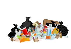 uma pilha de lixo preto e sacos de plástico em um fundo branco, há caixas de plástico, vidro, caixas de papel e sacos de plástico.