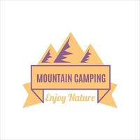 ilustração do logotipo de camping e aventura na natureza e montanhas vetor