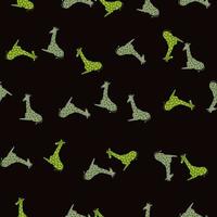 padrão sem emenda de safári animal escuro com impressão de girafa aleatória verde dos desenhos animados. fundo preto. vetor
