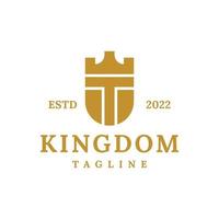 design de logotipo de escudo do reino letra t vetor