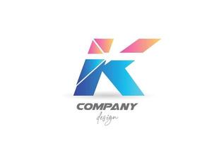 ícone colorido do logotipo da letra do alfabeto k com design fatiado e cores rosa azuis. modelo criativo para negócios e empresa vetor