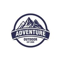 aventura na montanha - logo outdoor.eps vetor