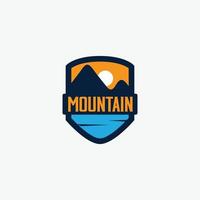 ilustração de design de vetor de logotipo de montanha