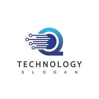 q logotipo inicial da tecnologia digital vetor