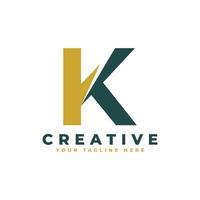 logotipo moderno da letra k inicial. forma geométrica de ouro e verde. utilizável para logotipos de negócios e branding. vetor