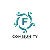 letra inicial da comunidade f conectando o logotipo das pessoas. forma geométrica colorida. elemento de modelo de design de logotipo de vetor plana.