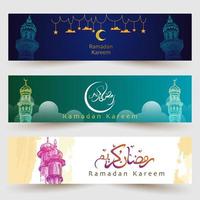 Ramadan Karim. design islâmico com caligrafias desenhadas à mão, lua crescente e cúpula de mesquita vetor