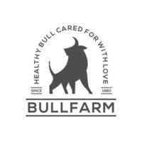 vetor de design de logotipo de fazenda de touro