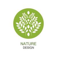 logotipo verde redondo com galhos de folha branca isolados no fundo branco. design vetorial moderno para produtos naturais, floricultura, cosméticos, ecologia, alimentação saudável e spa vetor