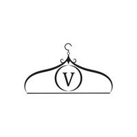 logotipo de vetor de moda. logotipo do cabide de roupas. letra v logotipo. emblema de alfaiate. ícone do guarda-roupa - desenho vetorial