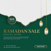 banner de venda ramadan kareem, post de mídia social com padrão árabe islâmico e lanternas vetor