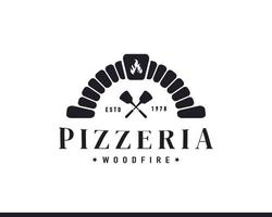 forno de tijolos a lenha vintage com pá, inspiração de design de logotipo de pizza vetor