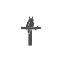 ícone do logotipo da letra t com vetor de design de ícone de coruja