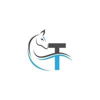 logotipo do ícone da letra t com design de ilustração de cavalo vetor