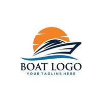 design de sinal de logotipo de barco e mar vetor