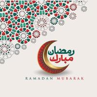 design luxuoso e elegante ramadan kareem com caligrafia árabe, lua crescente e detalhe colorido ornamental islâmico de mosaico para ilustração islâmica saudação.vector. vetor