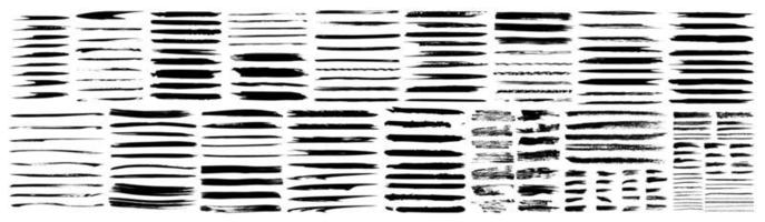conjunto de pinceladas de tinta de tinta diferentes isoladas no fundo branco. fundo de bandeira grunge. ilustração vetorial