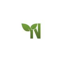 letra n com logotipo de símbolo de folha verde vetor