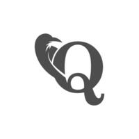 letra q e design de logotipo de ícone de combinação de corvo vetor