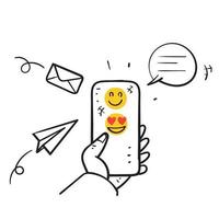 mão desenhada doodle mão segurando o telefone e enviar emoticon com bate-papo ou texto na ilustração de mídia social vetor