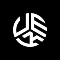design de logotipo de carta uek em fundo preto. conceito de logotipo de carta de iniciais criativas uek. design de letra uek. vetor