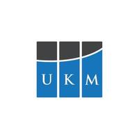 design de logotipo de carta ukm em fundo branco. conceito de logotipo de letra de iniciais criativas ukm. design de letra ukm. vetor