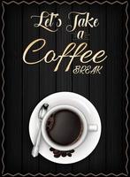 xícara de café com colher e grãos de café em fundo escuro de madeira