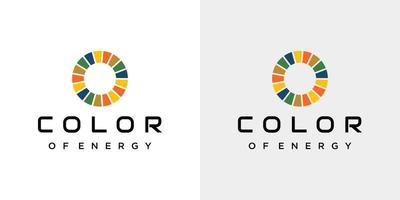 design de logotipo de energia simples com um fundo claro.