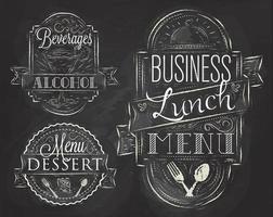 elementos sobre o tema do almoço de negócios do restaurante estilizou um desenho de giz em um quadro-negro em estilo retrô vetor