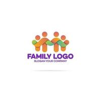 logotipo da família quatro pessoas vetor