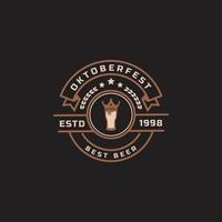 distintivo retrô vintage rótulo oktoberfest design tipográfico convites willkommen zum logotipo de celebração do festival de cerveja vetor