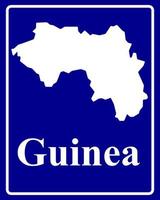 assinar como um mapa de silhueta branca da Guiné vetor