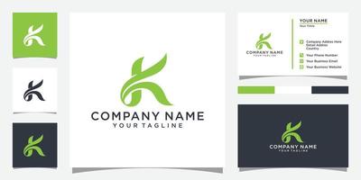 letra inicial k com logotipo de luxo de folha. design de vetor de modelo de logotipo de folha verde.