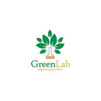 modelo de design de logotipo de laboratório verde com laboratório de vidro, simples e exclusivo. perfeito para negócios, simples, natureza, hospital, etc. vetor