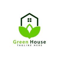 modelo de imóveis de logotipo de casa verde vetor