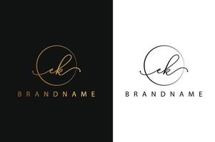 ek ek logotipo desenhado à mão de assinatura inicial, moda, joias, fotografia, boutique, roteiro, casamento, modelo de logotipo de vetor criativo floral e botânico para qualquer empresa ou negócio.