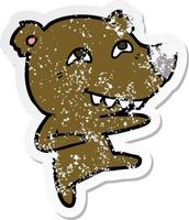 adesivo angustiado de um urso de desenho animado mostrando os dentes enquanto dança vetor