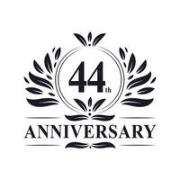 Celebração do 44º aniversário, design luxuoso do logotipo do aniversário de 44 anos. vetor