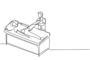 único terapeuta de desenho de linha ajudando o paciente a levantar a perna para o exercício. tratamento fisioterapêutico. Centro de Reabilitação. exercício passivo e ativo. vetor gráfico de desenho de desenho de linha contínua