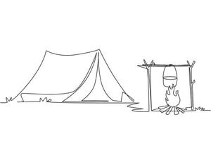 único local de acampamento de desenho de linha contínua com fogueira de tenda e equipamento de panela. tenda, fogueira, pinhal e montanhas rochosas. aventuras na natureza. uma linha desenhar ilustração em vetor design gráfico