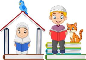 crianças muçulmanas dos desenhos animados lendo um livro com pilha de livros e formando uma casa