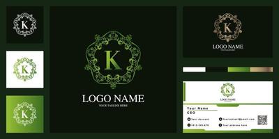 letra k design de modelo de logotipo de moldura de flor ornamento de luxo com cartão de visita.