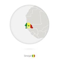 mapa do senegal e bandeira nacional em um círculo. vetor