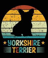 engraçado yorkshire terrier vintage retro pôr do sol silhueta presentes amante de cães proprietário de cães camiseta essencial vetor